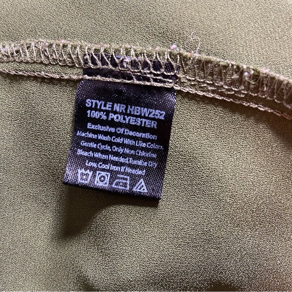 3/$12 Harve Benard Army Green Draped Racerback Tank Top Large L Keyhole - Picture 12 of 12